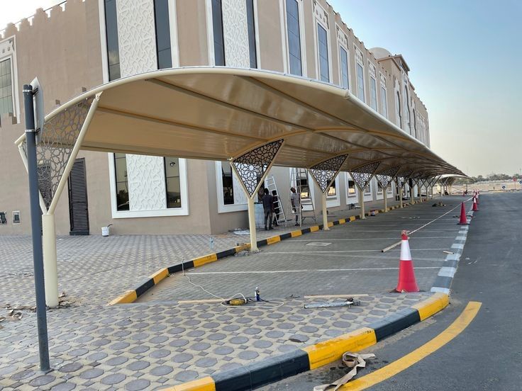 مظلات سيارات